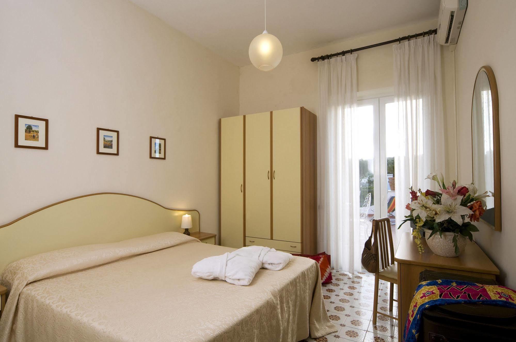 Hotel Casa Di Meglio Ischia Exteriér fotografie
